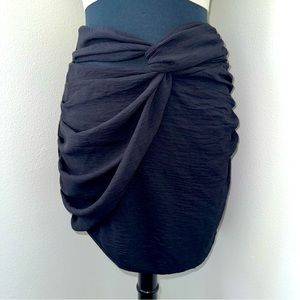 Nasty Gal Collection Black skirt/ Size 2